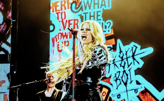 8月29日朋克小天后艾薇儿费城演唱会